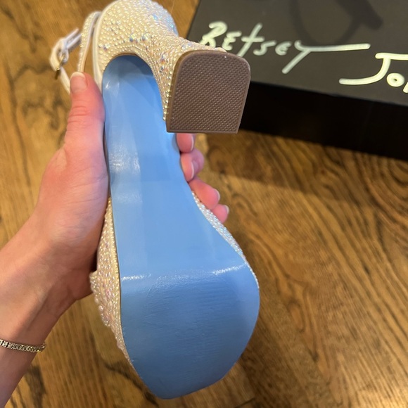 Betsey Johnson Beth Pearl Platform Heels - Picture 7 of 11